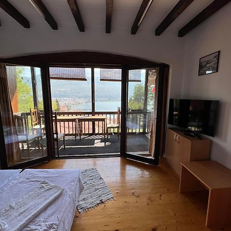 Chardak Apartments Охрид Экстерьер фото